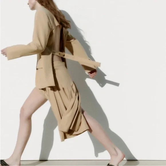 Zara Women's Beige Blazer - Picture 9 of 13